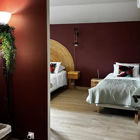 Pensjonat A L'ombre Des Vignes, D'hotes 3 Epis Avec Piscine 3*